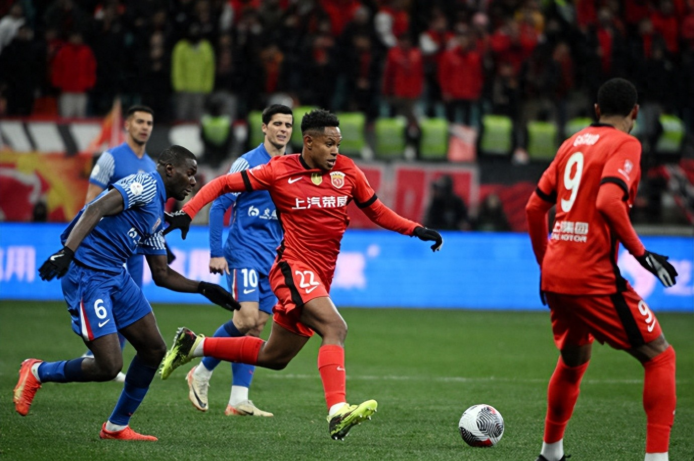 赛后足总杯焦点战，上海申花官宣签约，质疑声仍在，控场能力受关注的简单介绍九游官网