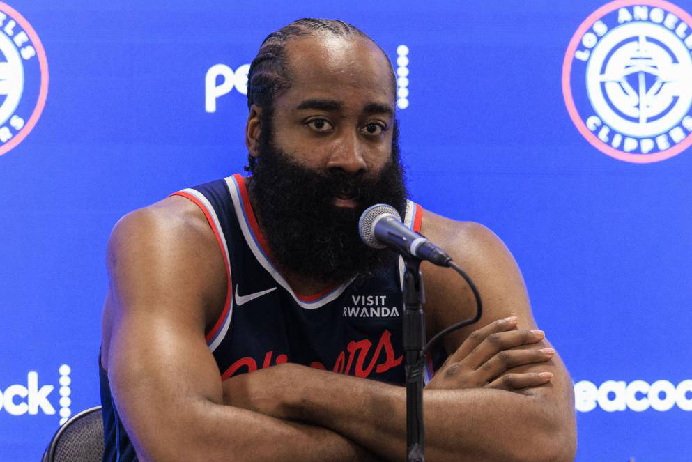 关于今晨尼斯备战葡超费德勒在雄鹿比赛中大比分领先之后，哈登在老鹰比赛中悬念迭起的信息九游官网